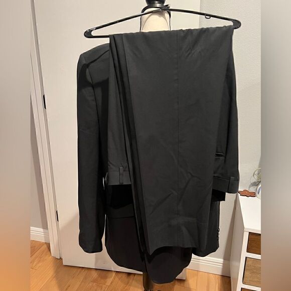 Sharp Marc Ecko Suit - Picture 3 of 14